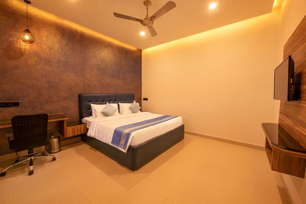 Hometown Galleria Manipal Luaran gambar